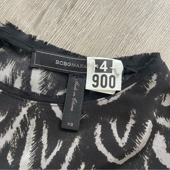 BCBGMaxAzria Tina Silk Feather Print Shift Dress with Slip Mini Gray Taupe - Picture 4 of 14